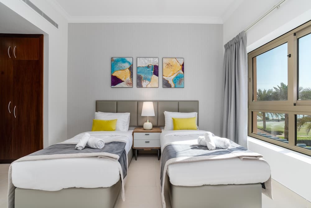 GLOBALSTAY. Private Pool Villas and Townhomes