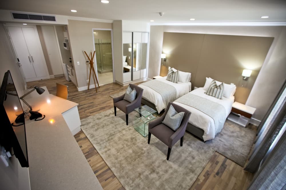 Mons Vinum Leisure Pty Ltd