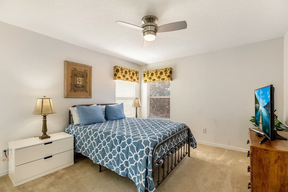 South Facing Pool, Spa & Games Room