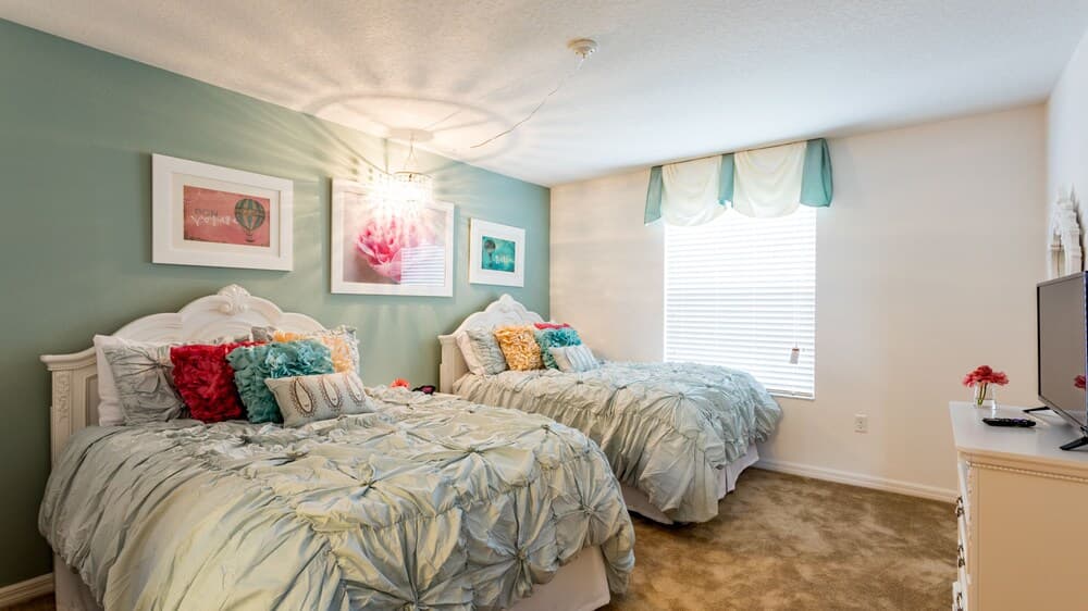 South Facing Pool, Spa, Games Room, Pure Luxury