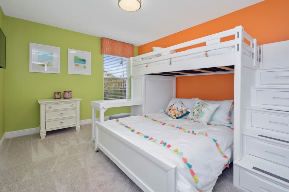 Gated Resort, Private Pool & Spa, Lots of Space!!