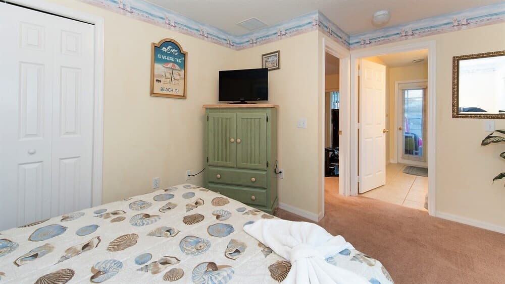 Hot Tub, Games Room!!, Private Pool