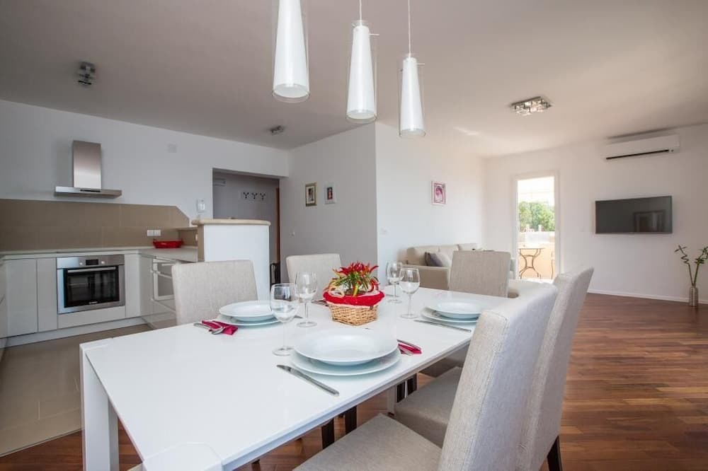 Apartments Nina - Orasac