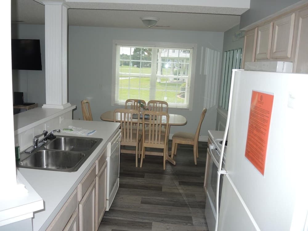 503m 1 Bedroom Villa by RedAwning