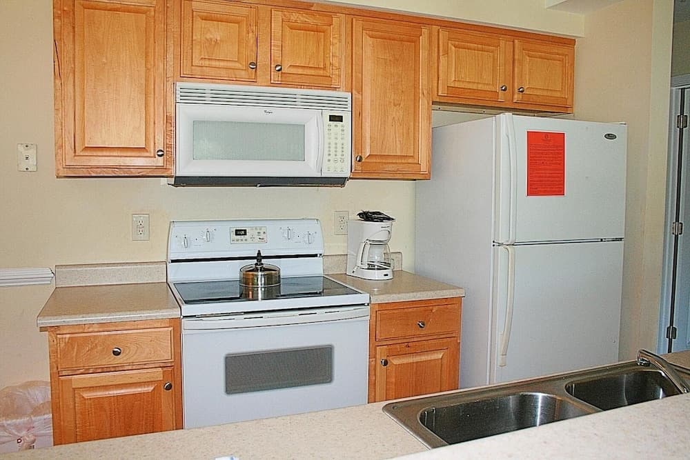 Villa 2402 With Golf Course Onsite for Expansive Golf Experience by Redawning