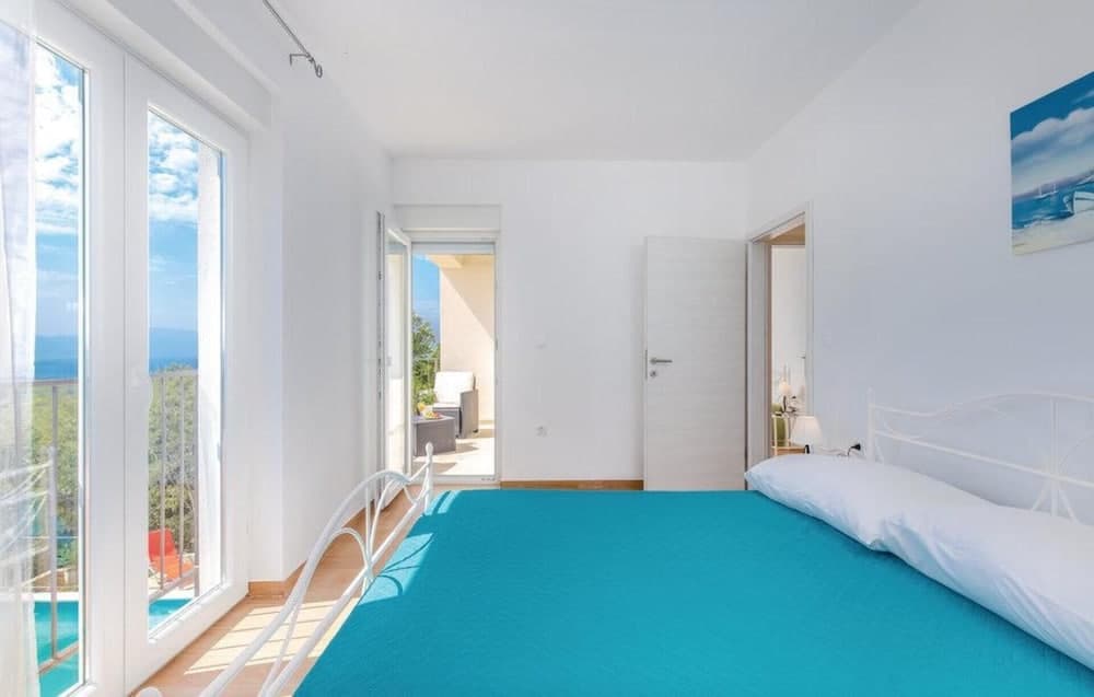 Holiday Home-big Swimming Pool-amazing Views