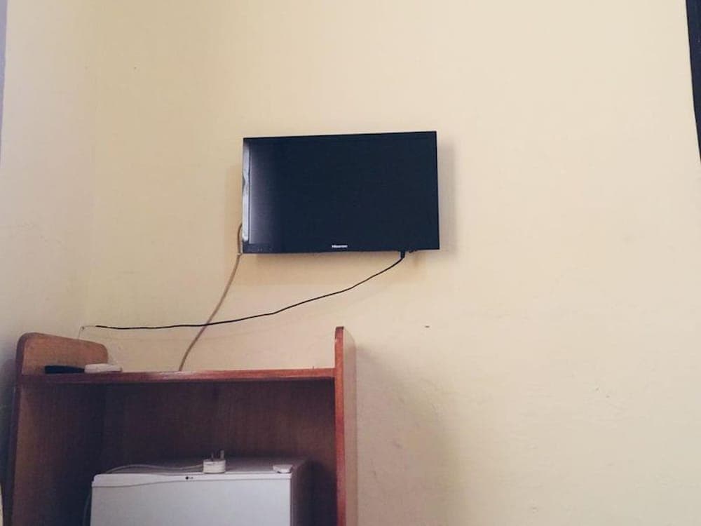 Room-single Room - Ground Floor in Accra