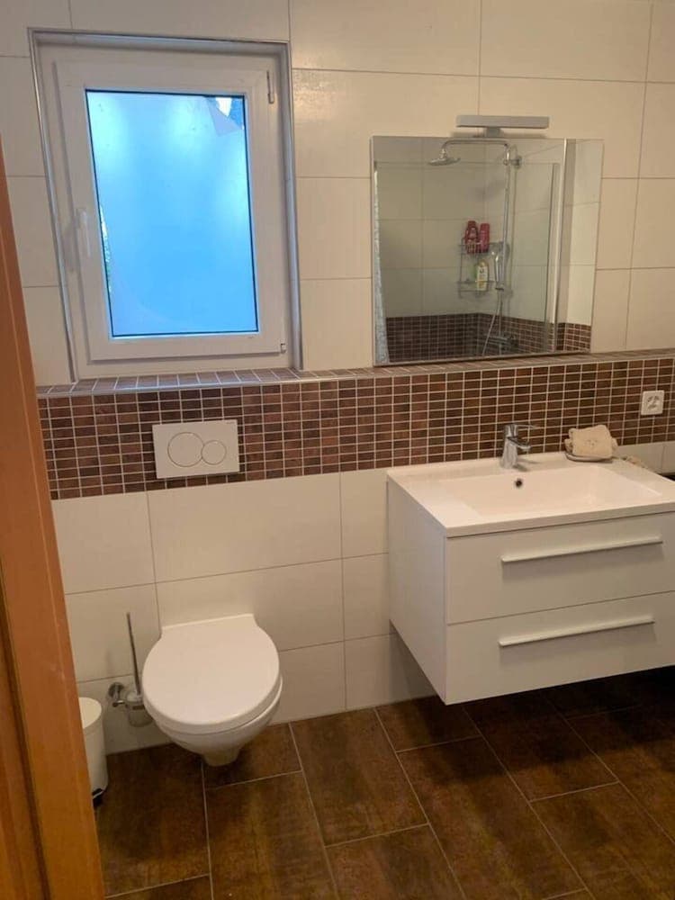 Charming 2-bed Apartment in Arlesheim 15 min Basel