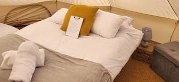 Campsite - The Ring Pub Glamping Pods