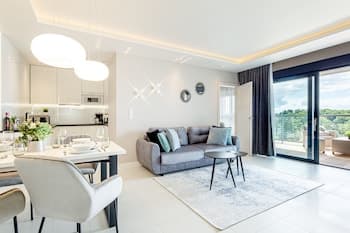 Gardenia Seaside 2 Apartments by Renters