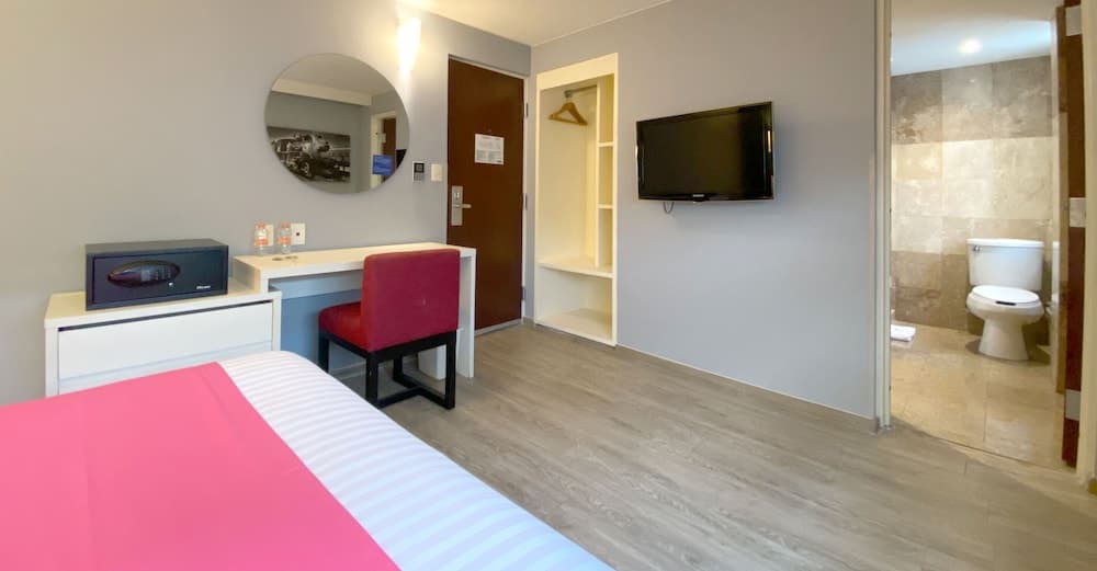 Hotel MX forum buenavista CDMX, Trademark by Wyndham