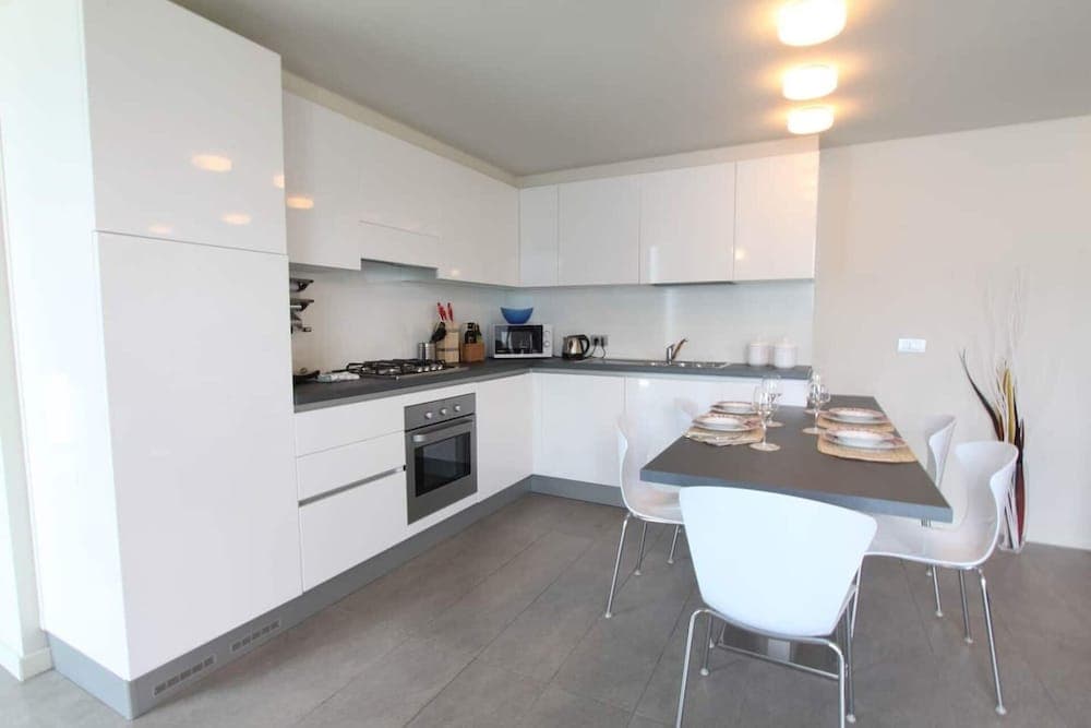 The Green House on the Lake