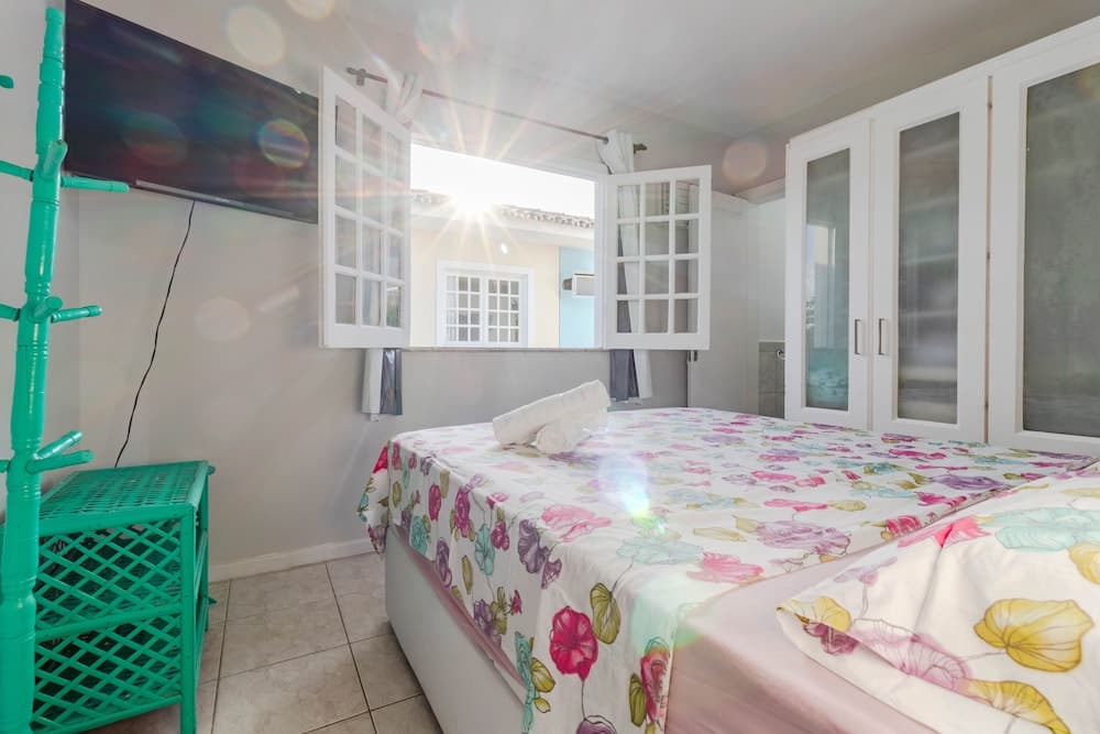 GB21 Ótima Casa 4 Suítes em Guarajuba