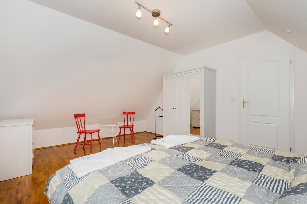 Holiday House Lakowa 23 by Renters