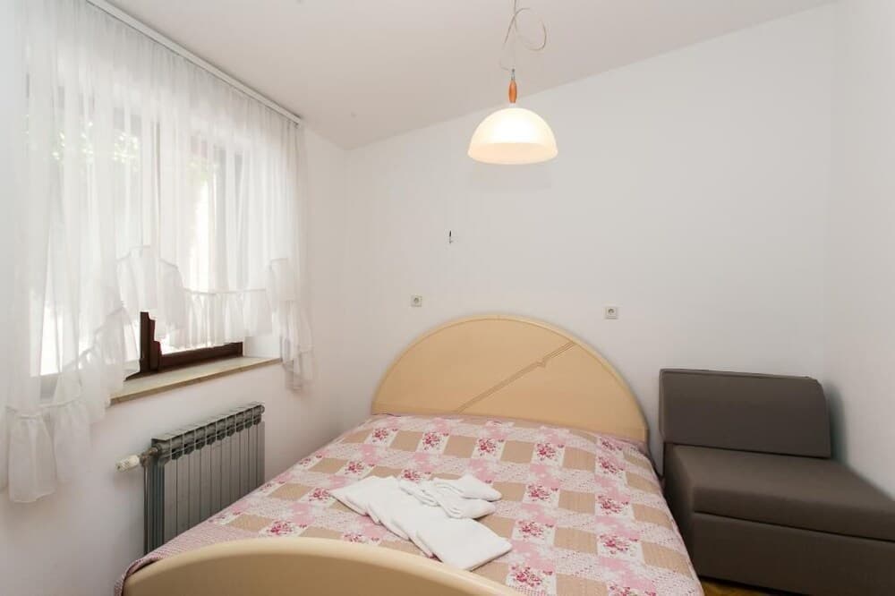 Apartments Depozit - Dolores