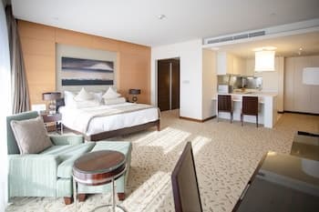 Spacious & Chic Address Dubai Mall Residence