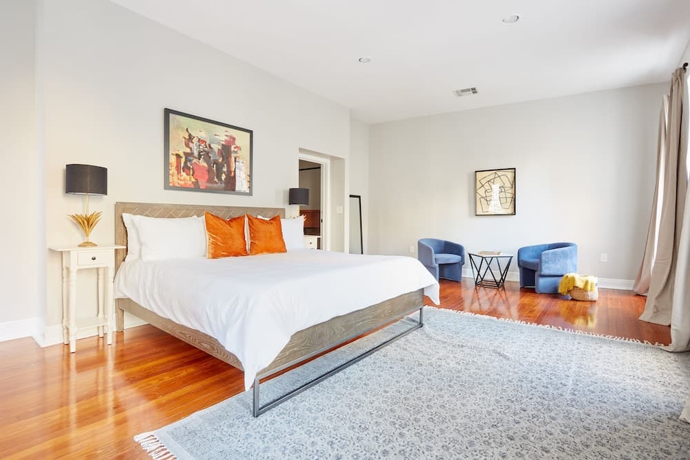 Sonder Baronne Manor