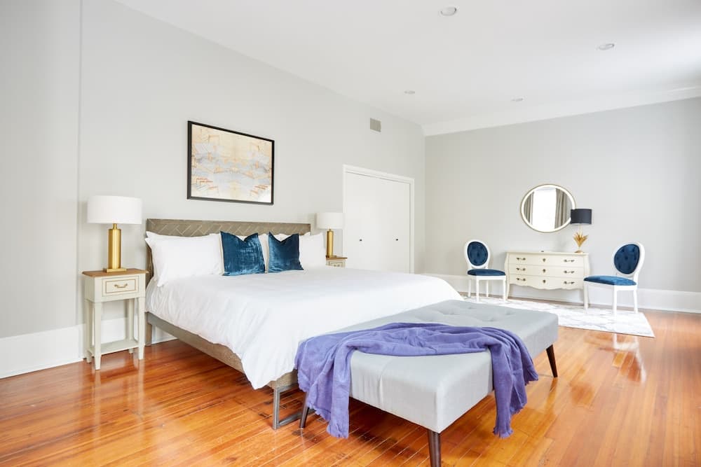 Sonder Baronne Manor