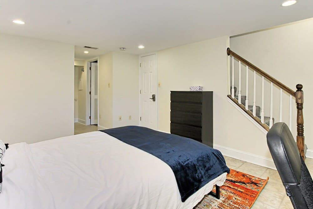 Beautiful 3br/2ba Colonial House | CozySuites