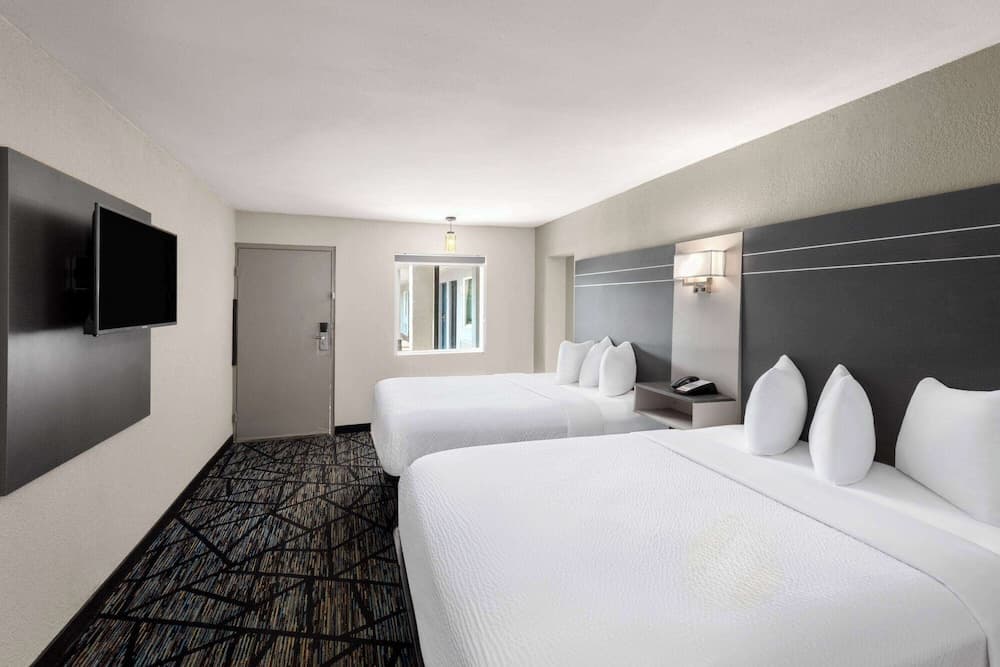 Baymont by Wyndham Dothan