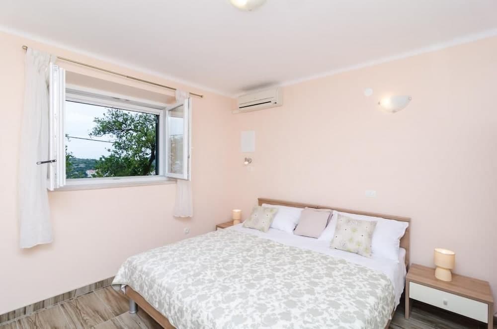 Apartments Lena & Lara