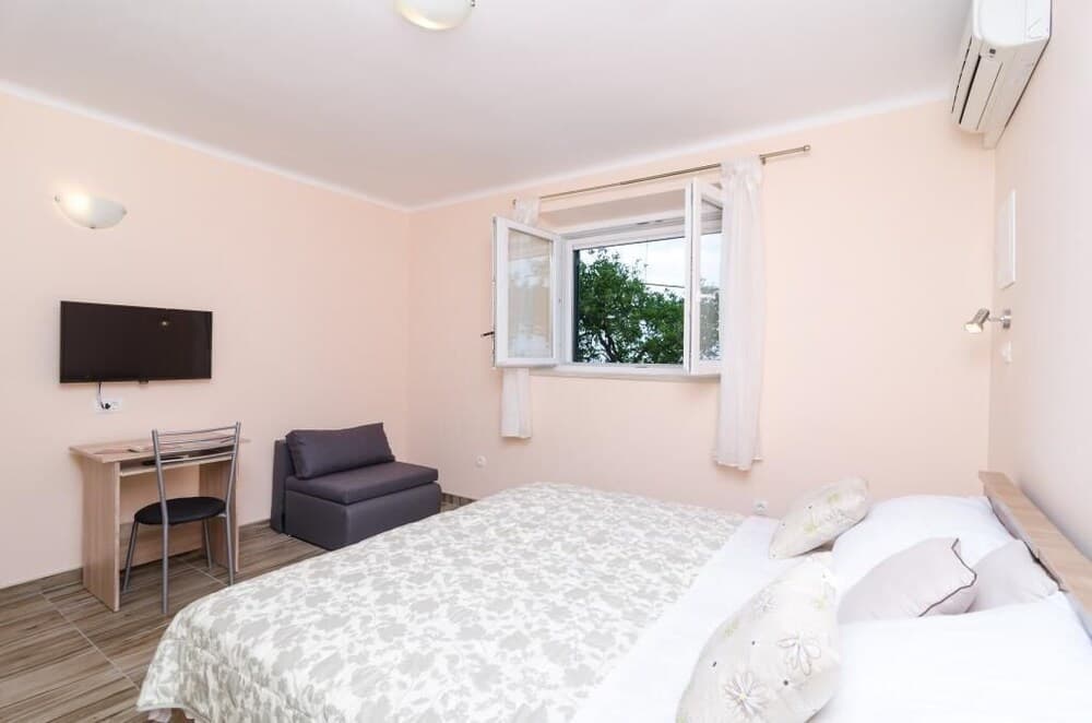 Apartments Lena & Lara