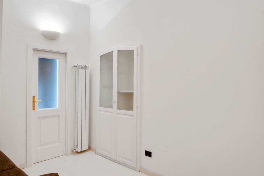 Sarzana White Apartment nel Centro Storico