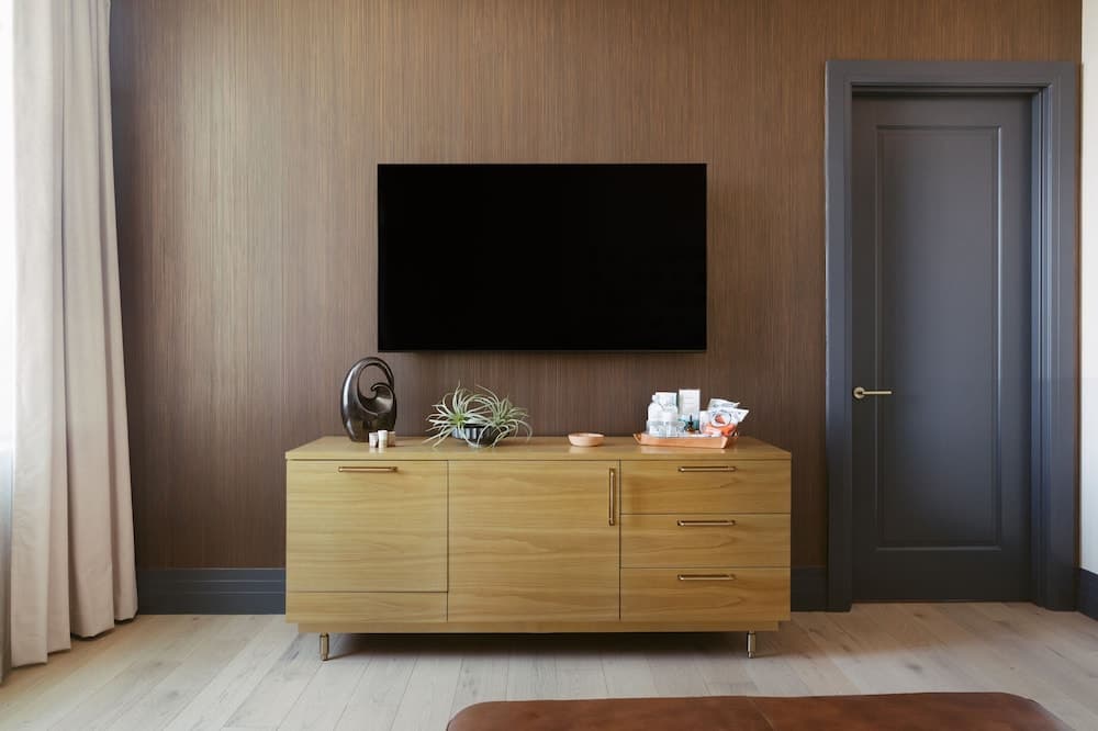 Clayton Hotel & Members Club