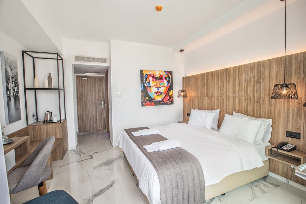 The Blue Ivy Hotel and Suites