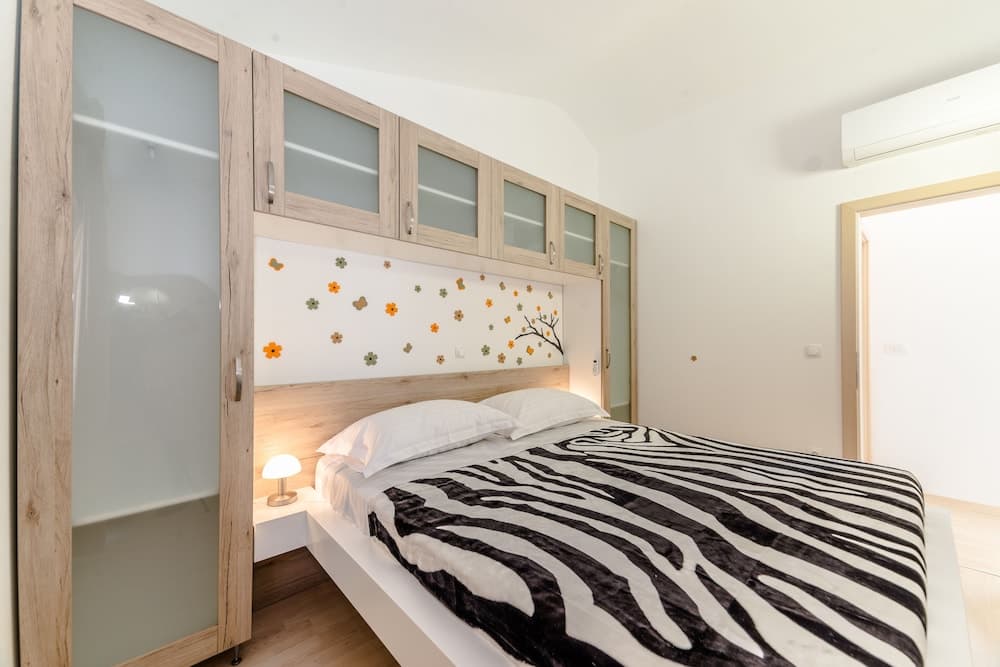 Villa Lusia - Modern villa with pool