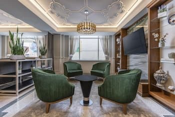 Hotel Elkhart, Tapestry Collection by Hilton