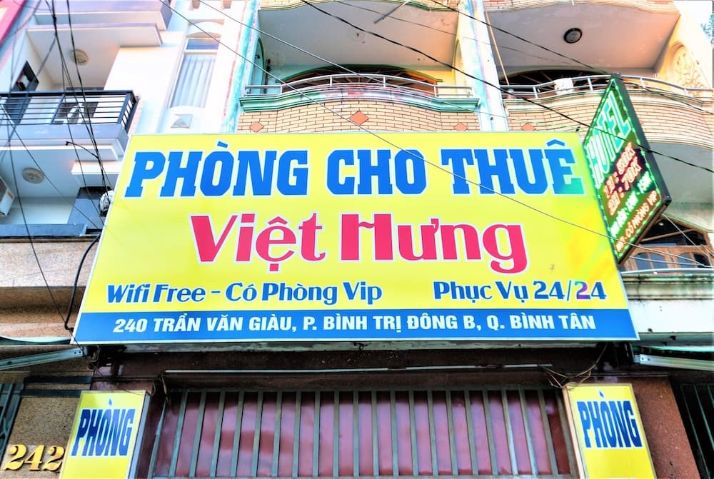 Viet Hung Hotel by Zuzu