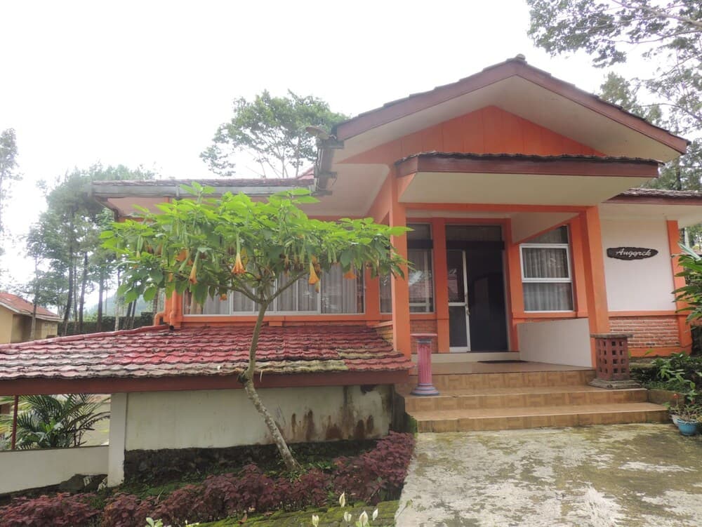 Resort Agrowisata Perkebunan Tambi