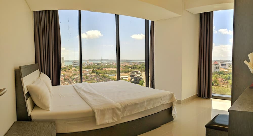 Lovina at Pollux Meisterstadt