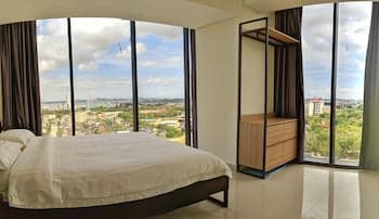 Lovina at Pollux Meisterstadt