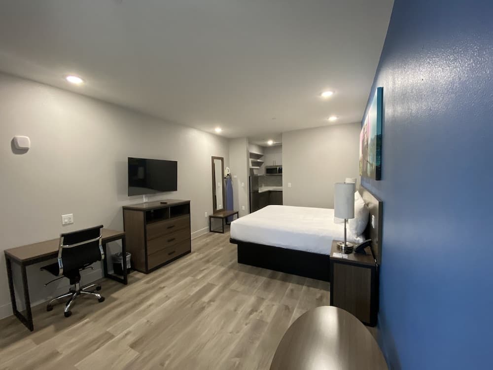 Clarion Pointe Port Arthur-Beaumont South