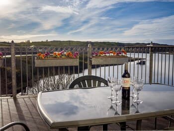 Clifden White Heather
