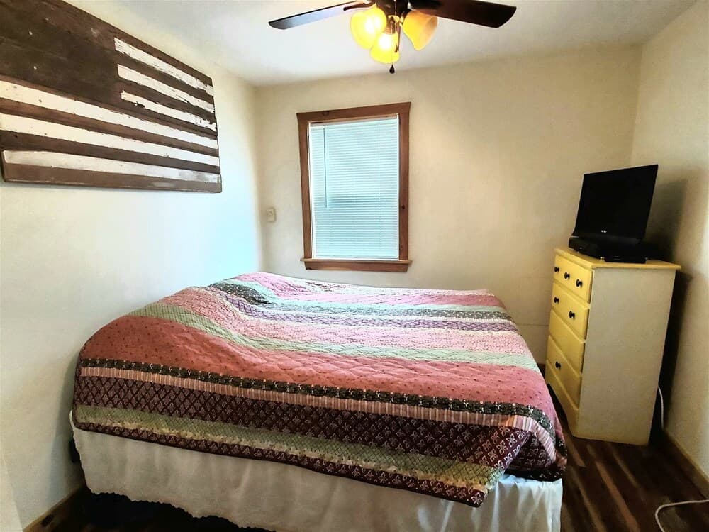 Steel Driver River Cabin