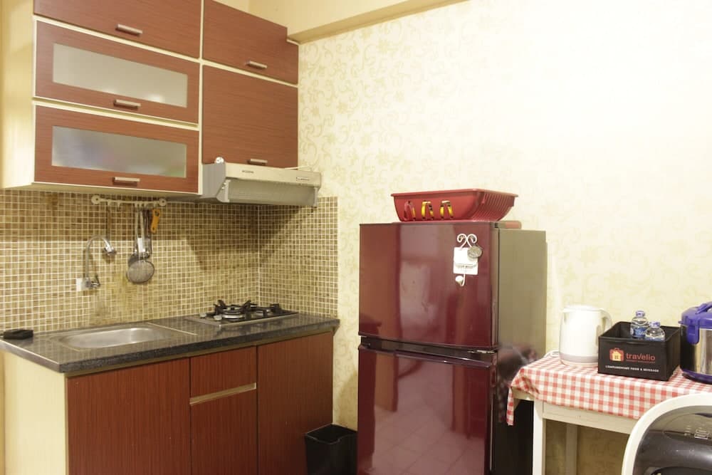 Stylish 1BR with Extra Room Gateway Ahmad Yani Cicadas Apartment