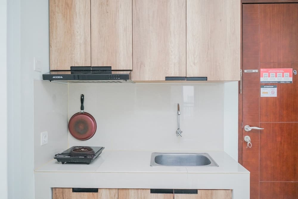 Fully Furnished with Comfortable Design 2BR Apartment Springwood Residence