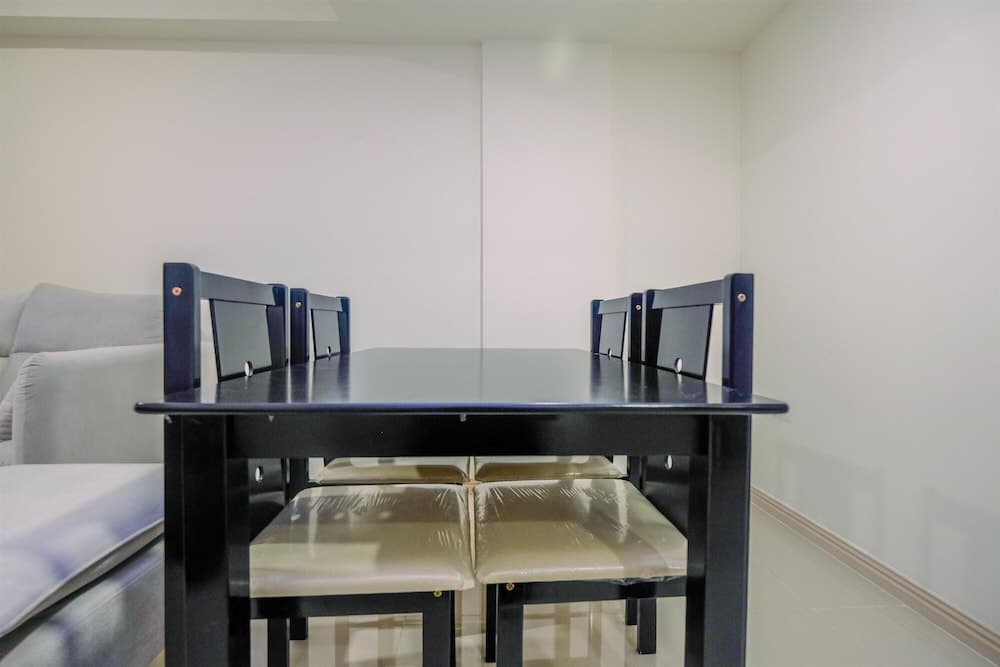 Elegant and Cozy 2BR at Meikarta Apartment