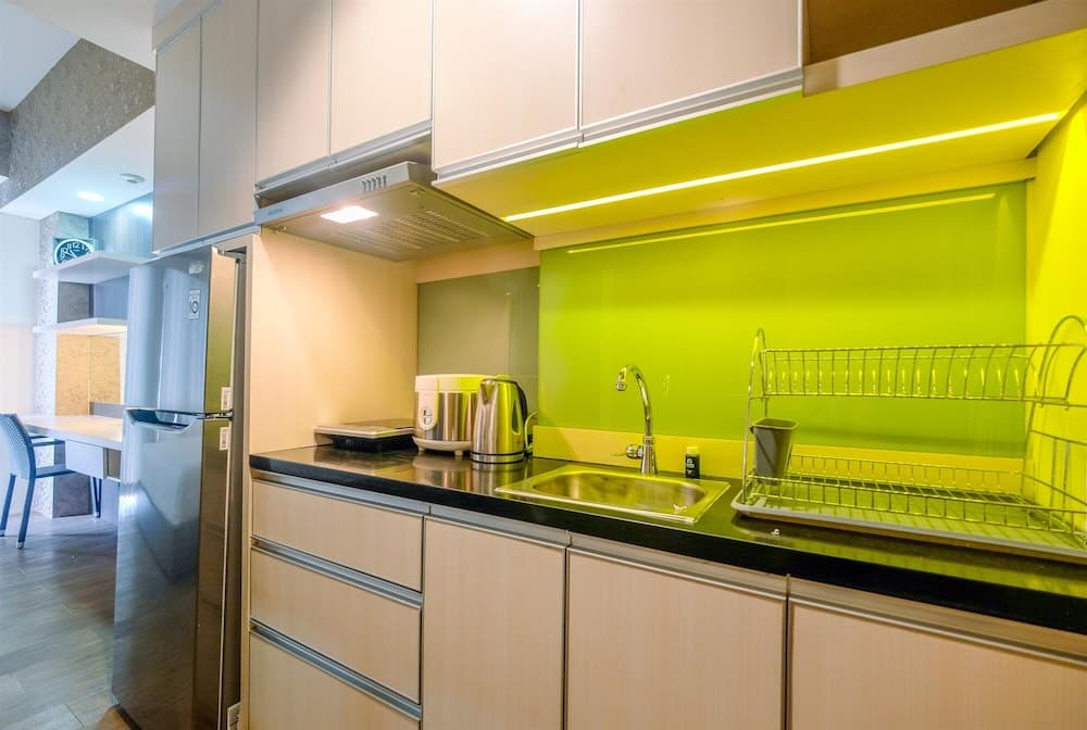 Stunning Studio Apartment @ Bogor Icon