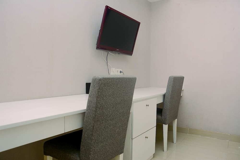 Cozy Studio Room @ Taman Melati Margonda Apartment