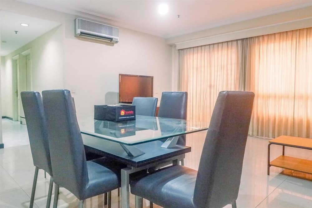 Very Spacious 3BR High Floor Taman Beverly Apartment
