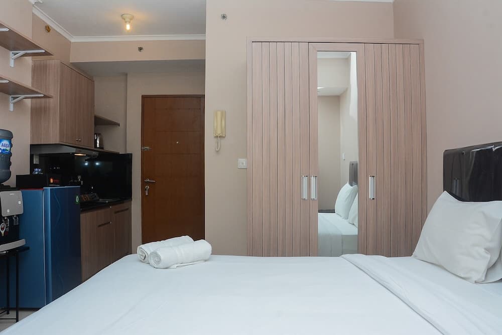 New Furnished @ Studio Maple Park Apartment