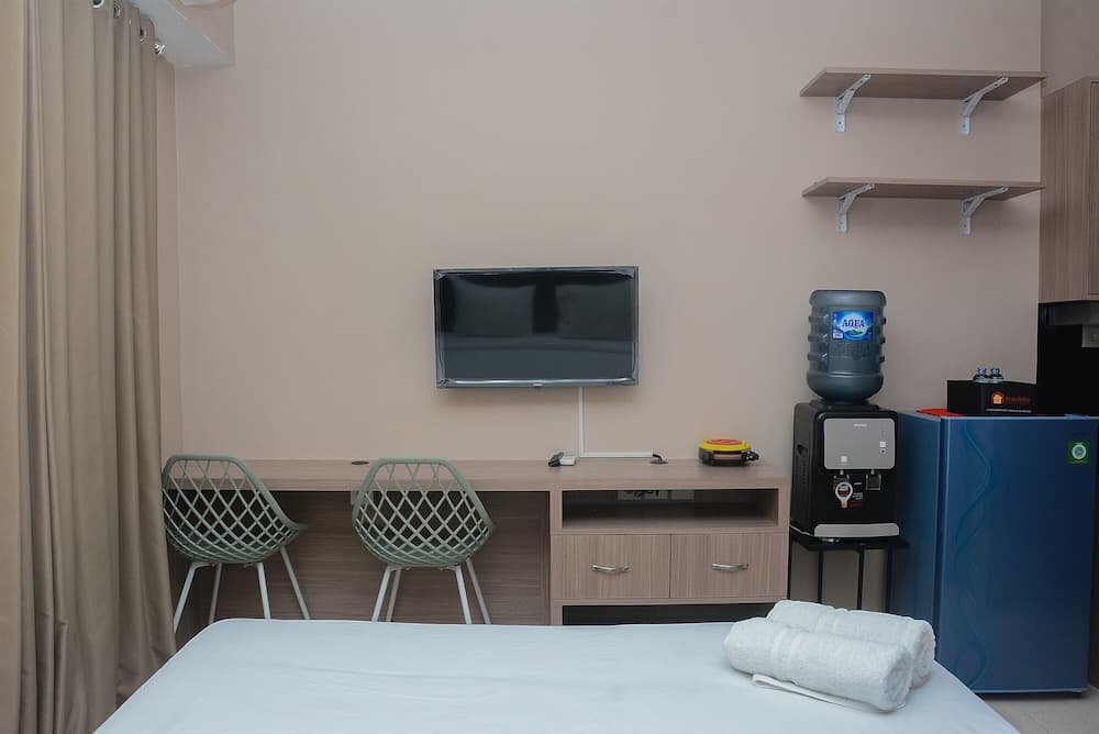 New Furnished @ Studio Maple Park Apartment