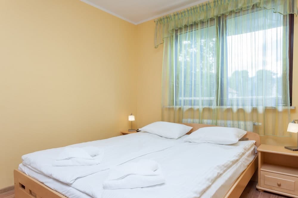 Apartments Handwit by Renters