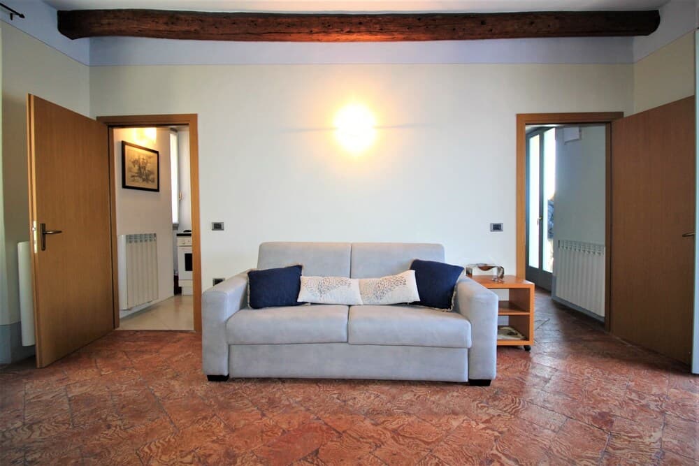 Spectacular View and Separate Entrance for 22 Persons