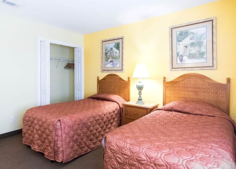 Soundside Holiday Beach Resort