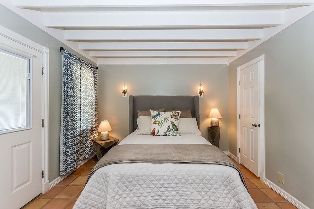 Fischer 3 Bedroom Farmhouse by RedAwning